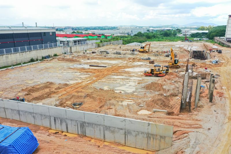 Construction Equipment & Tools